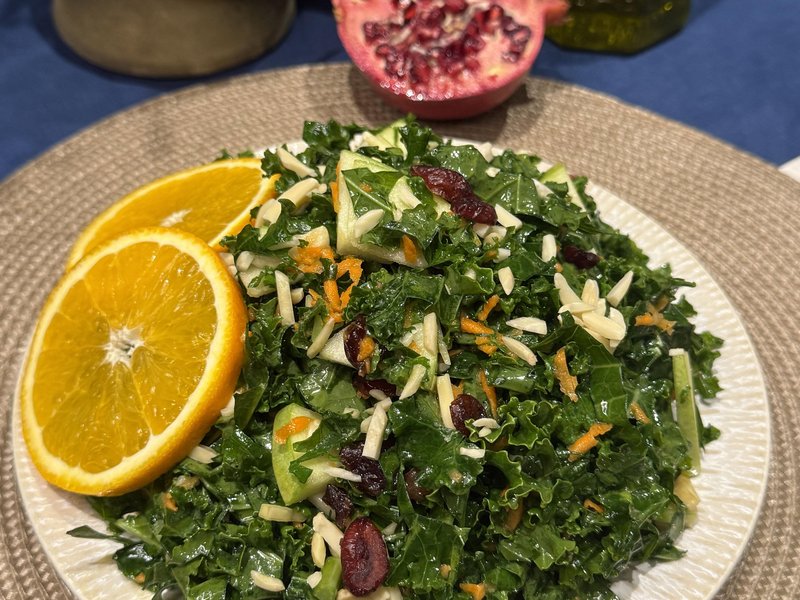 Cabbage Salad (16 OZ)